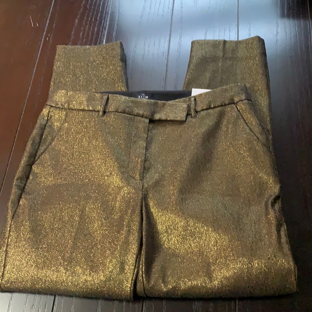 White House/Black Market “The Slim Ankle” Pants